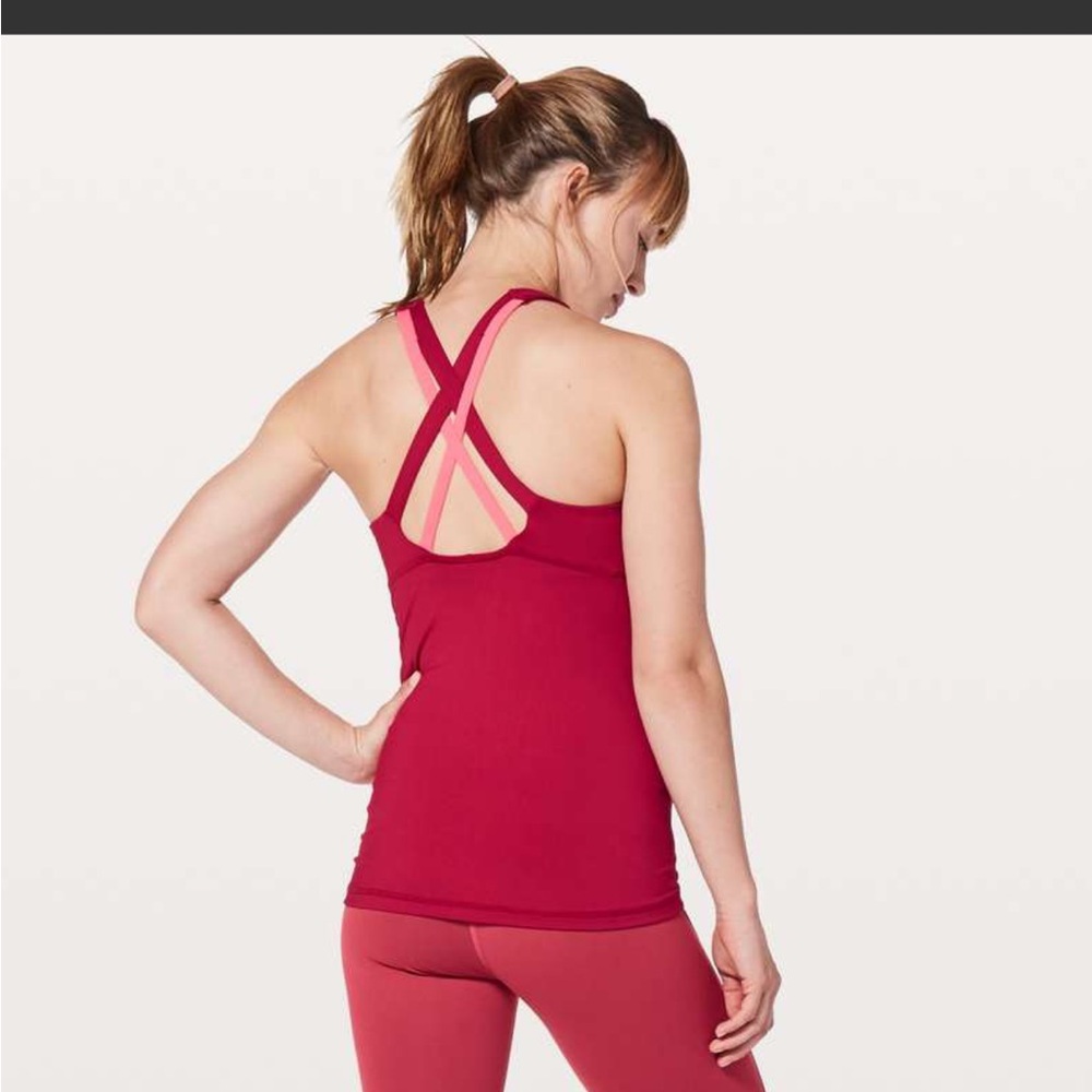 Lululemon size 6 stash and run tank. Like New.